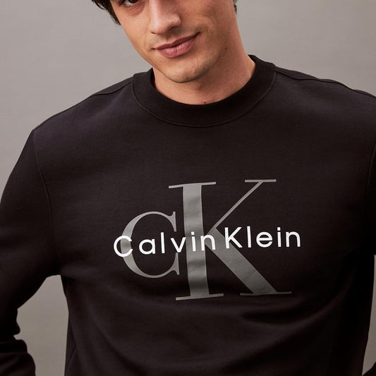 Buzo Calvin Klein // negro