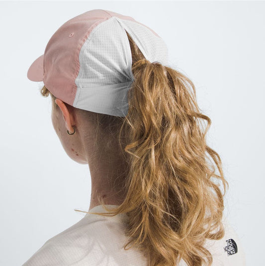 Gorro North Face // rosado y blanco