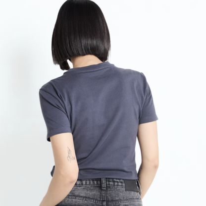 Remera Calvin Klein // gris
