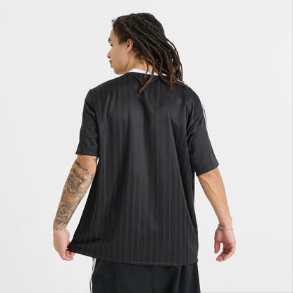 Remera Adidas Originals Adicolor // negra