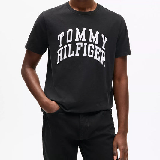 Remera Tommy Hilfiger logo // Negra
