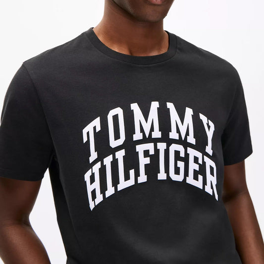 Remera Tommy Hilfiger logo // Negra