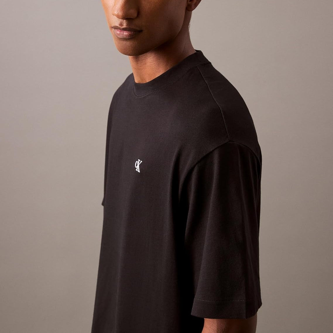 Remera oversize  Calvin Klein // negra