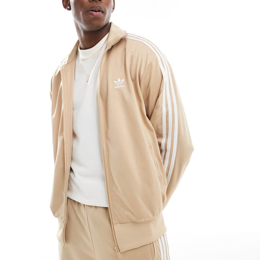 Campera Adidas Originals tela satén  deportiva  // Beige